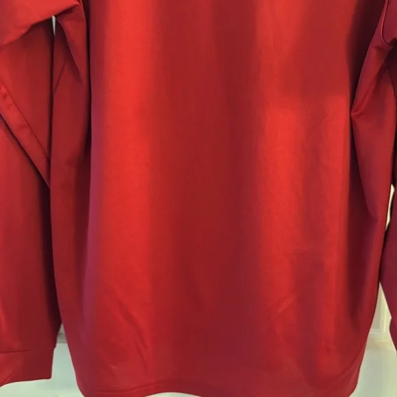 Under Armour long sleeve shirt. Mens size Medium - Picture 10 of 13